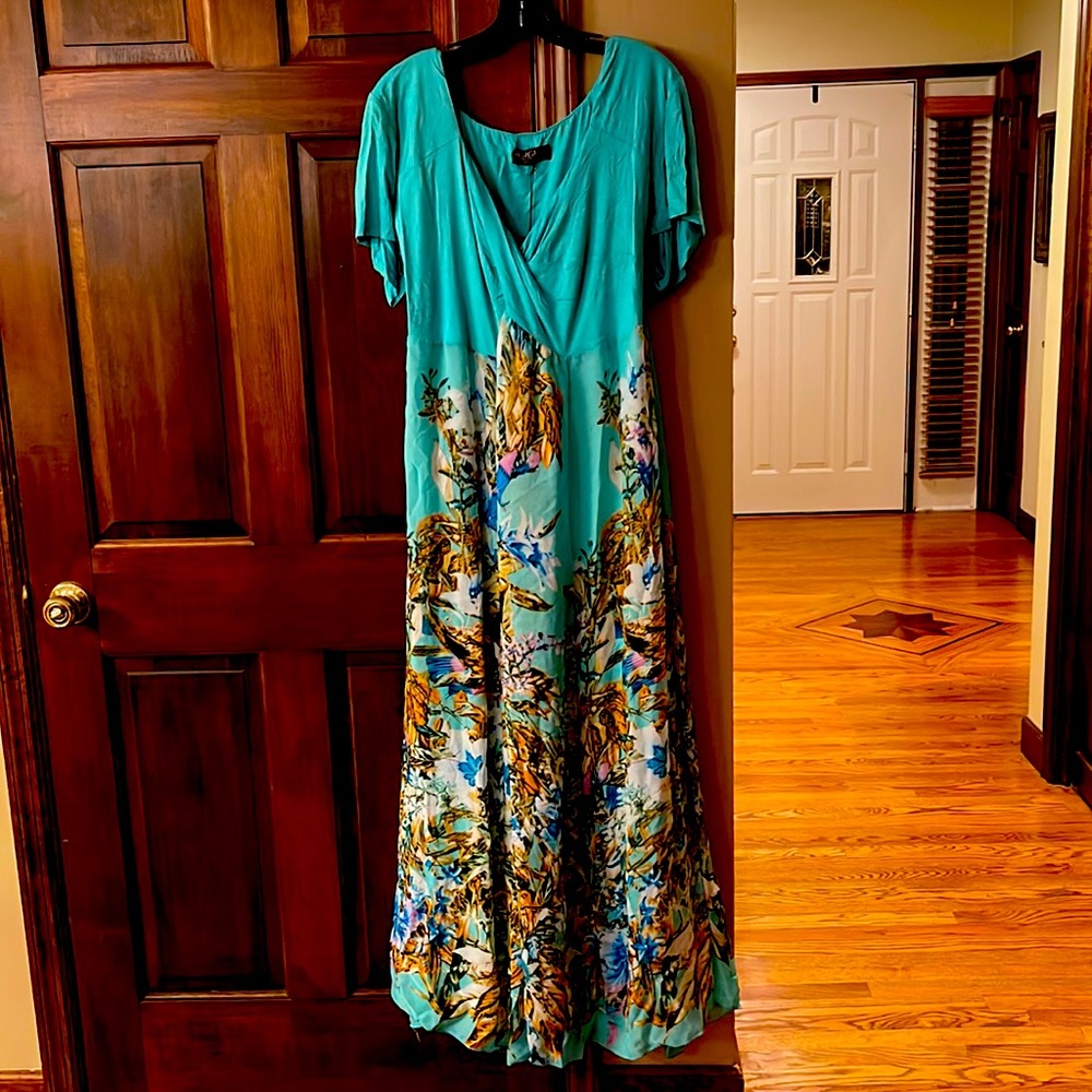 IGIG Plus Size Christina Maxi Dress in Mint Floral 26/28